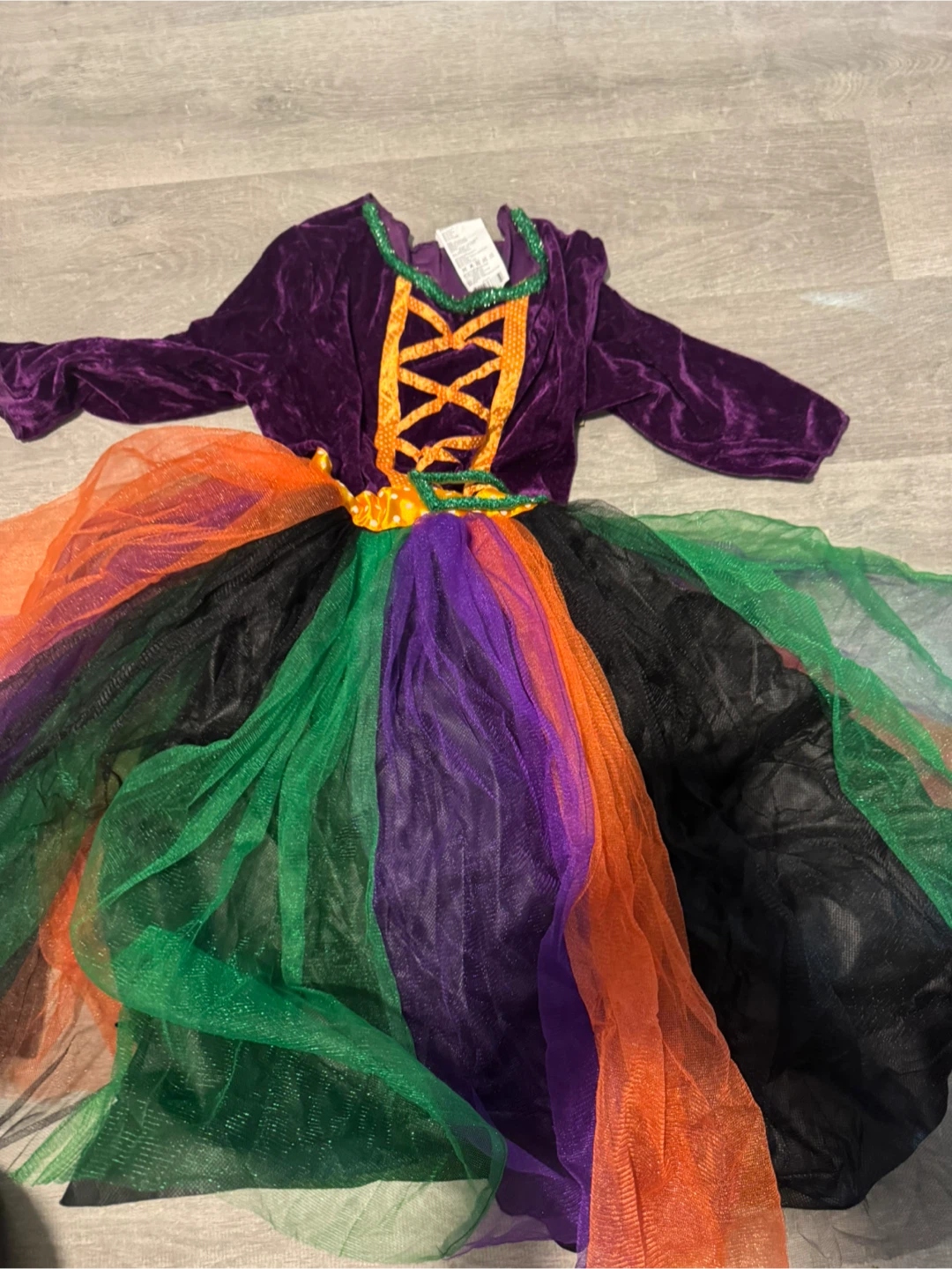 Assorted Halloween costumes kids and adults - photo 3