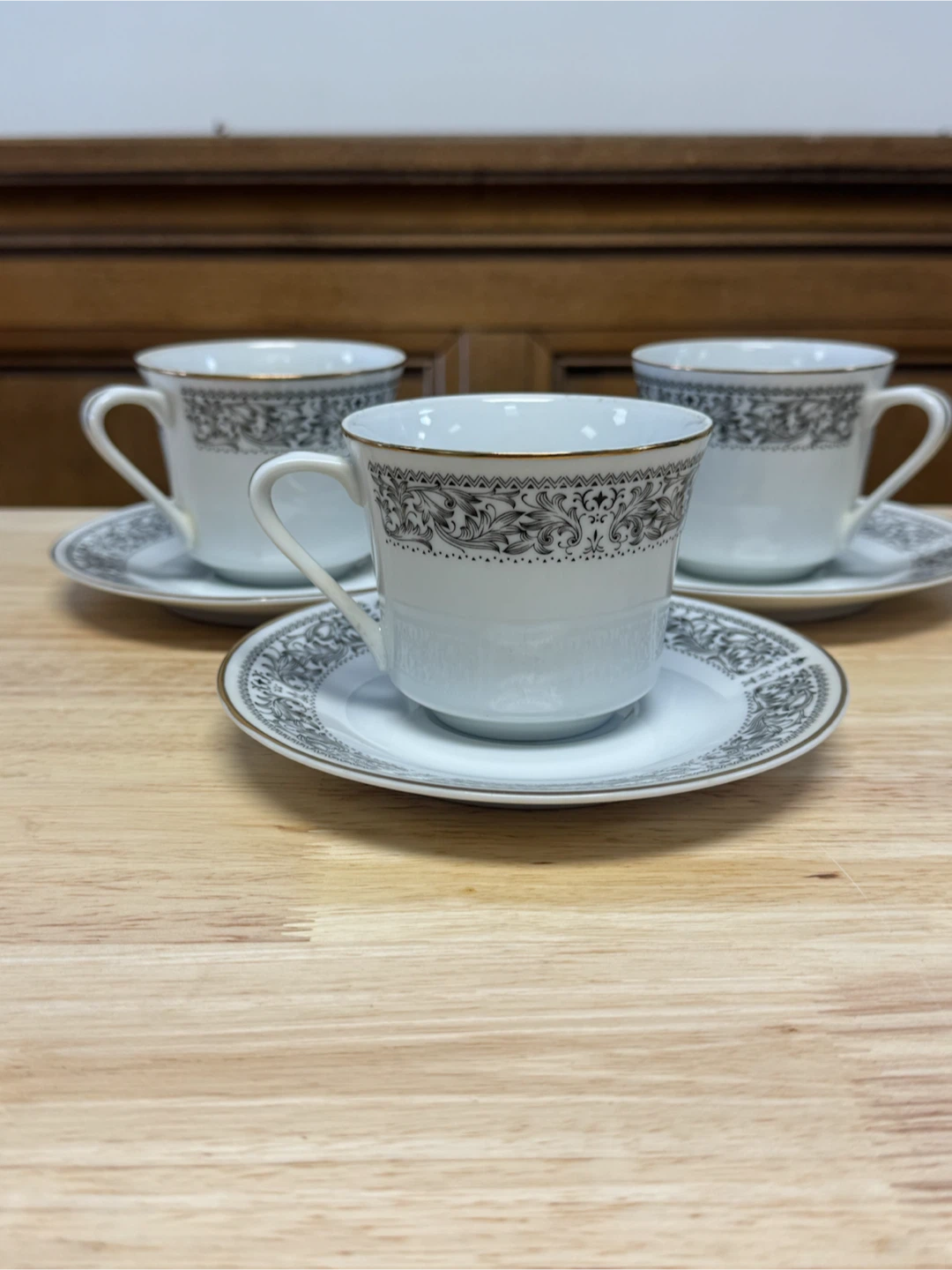 Set of 3 Decorative Teacups and Saucers - photo 4