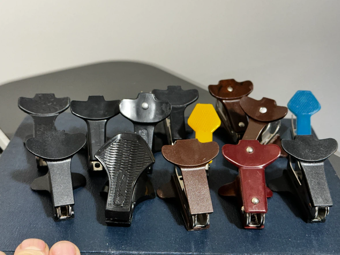 Vintage staple puller collection - photo 2