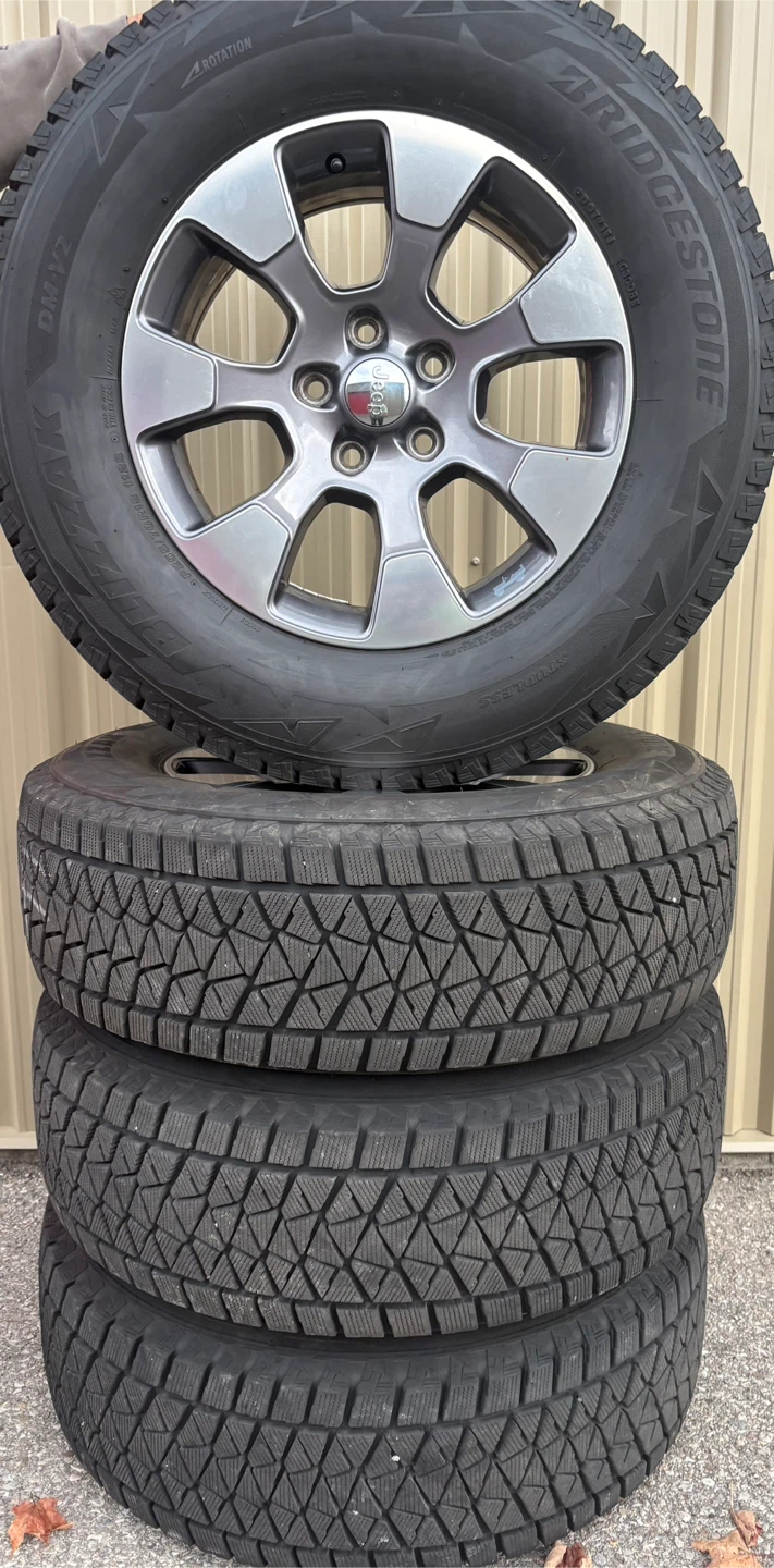 4 x 255/70/18 BRIDGESTONE WINTER TIRES AND JEEP RIMS $1550 - photo 4