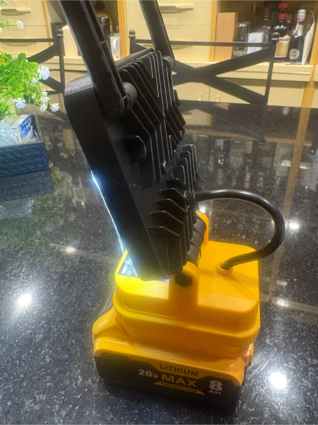 Aevy 20V Max LED Work Light - photo 3