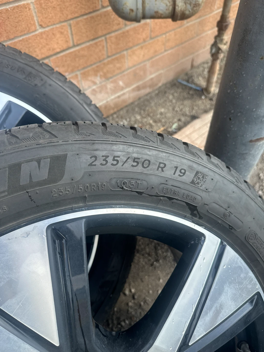 Set of 4 Michelin Winter Tires with Volvo Rims - photo 5