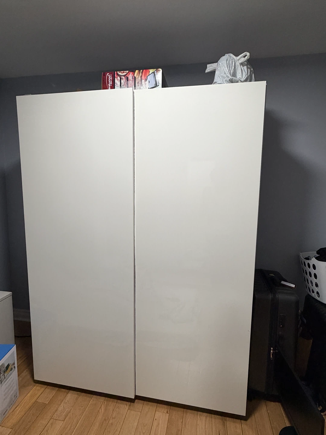 Ikea pax