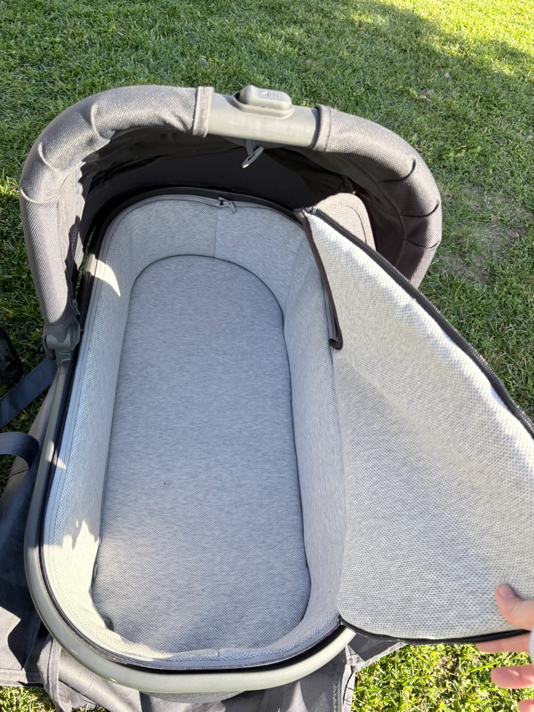 Uppababy Vista V2 Single to Double Stroller - photo 4