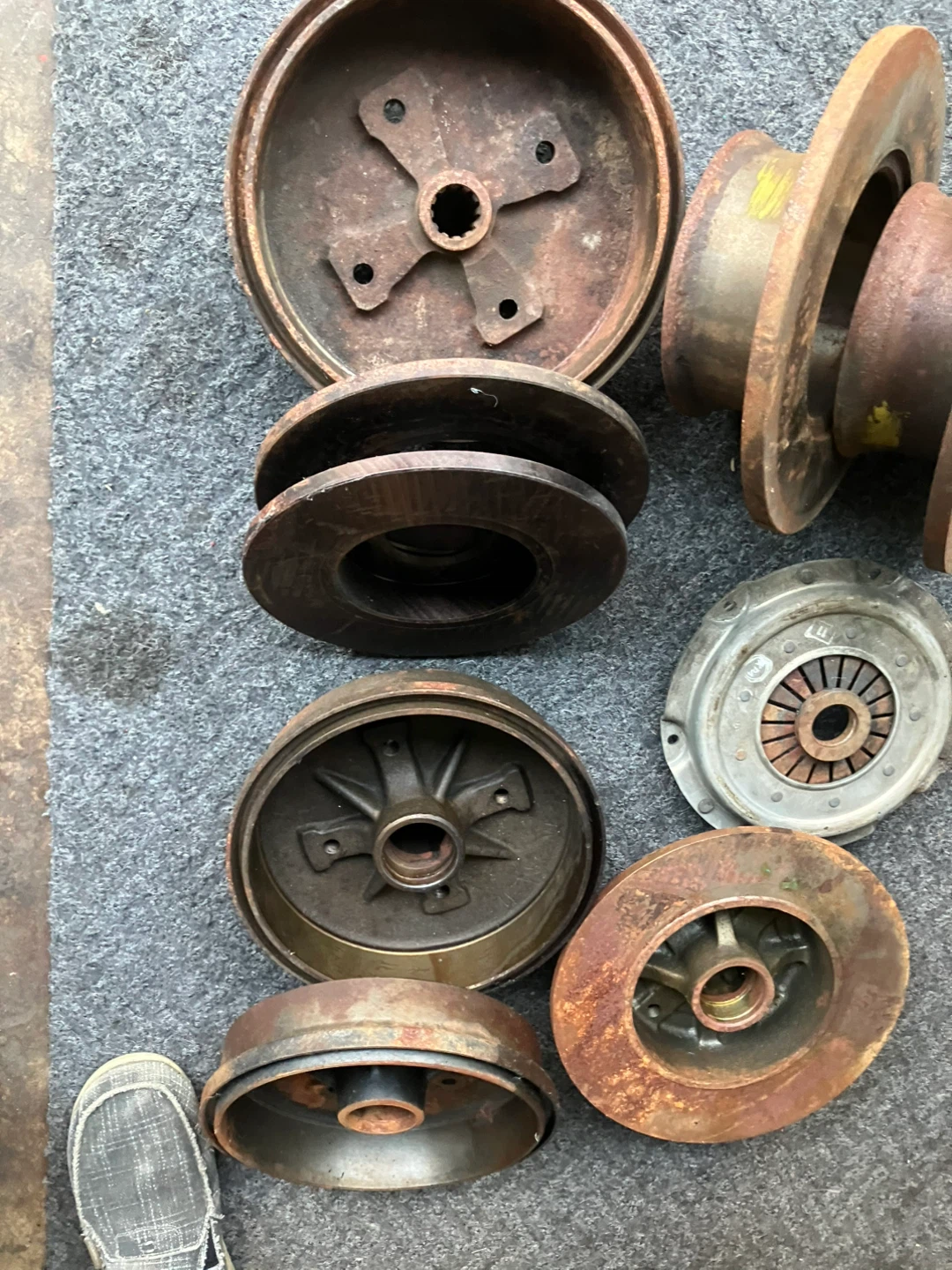 Automotive Brake Drums and Clutch for VWs Parts - photo 3