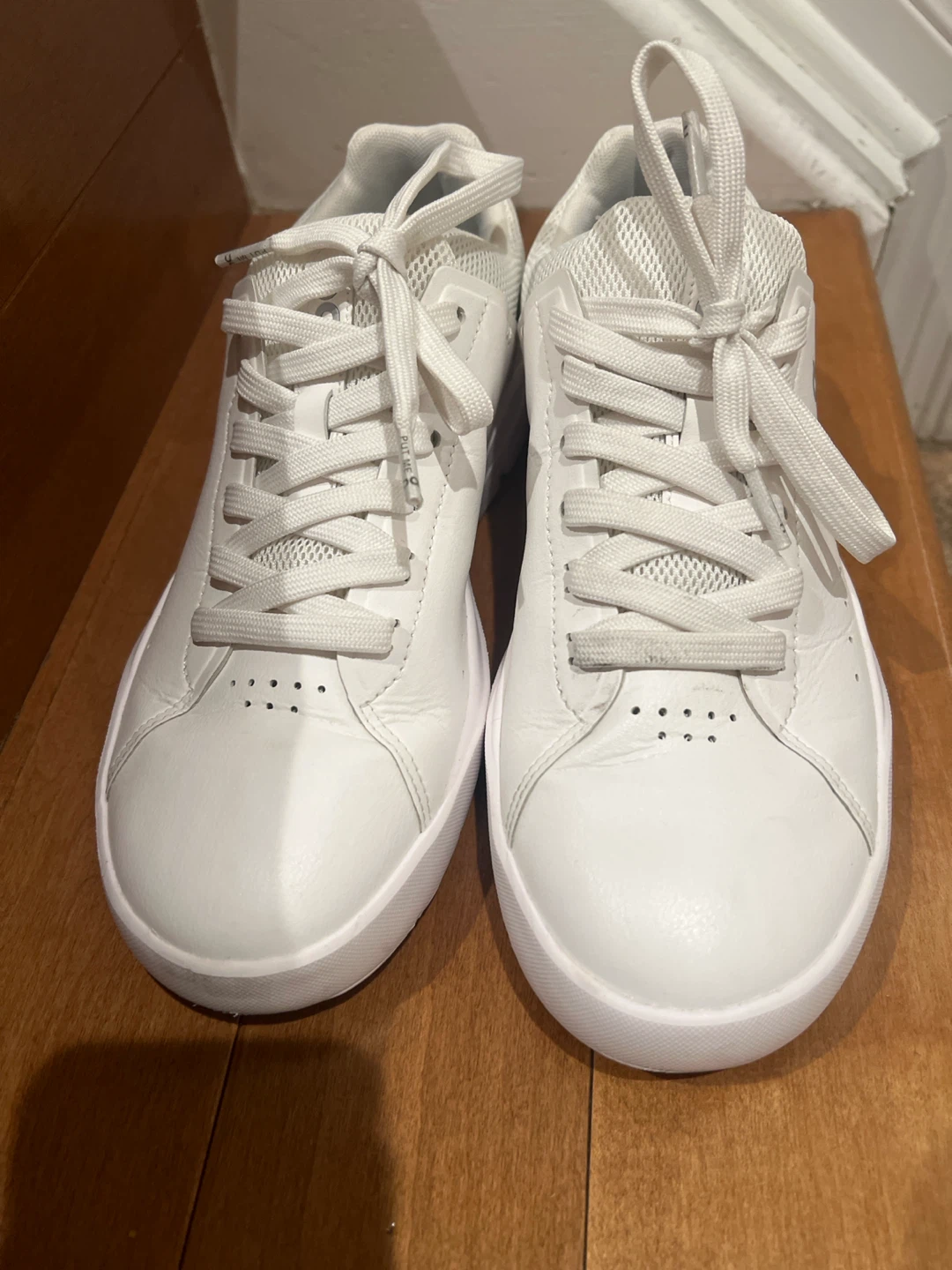 On The Roger Advantage White Sneakers - photo 2