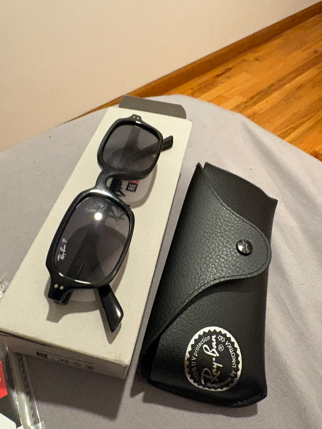 Sunglasses - photo 2