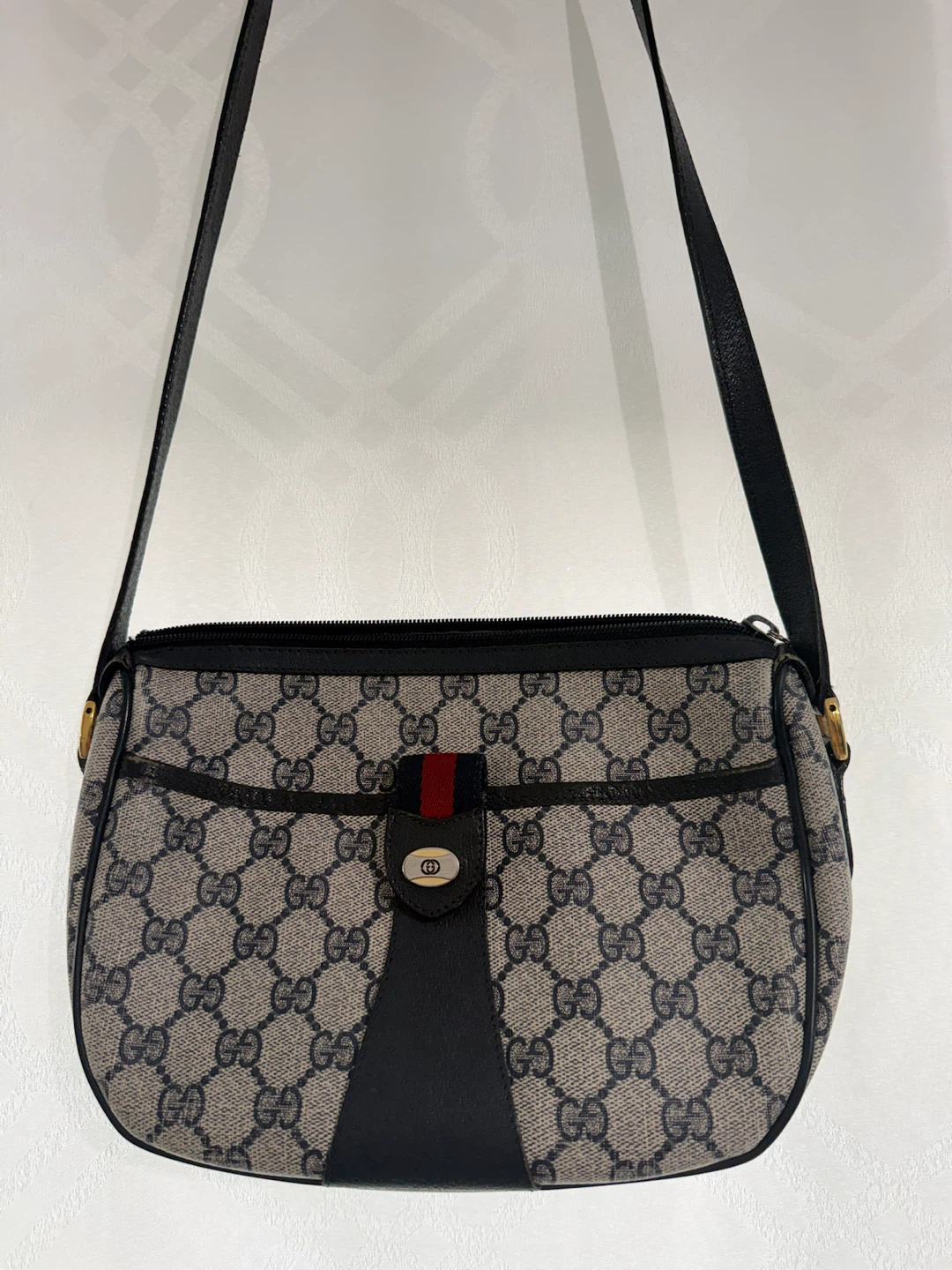 Vintage Gucci GG Supreme Sherry Line Crossbody / Shoulder Bag