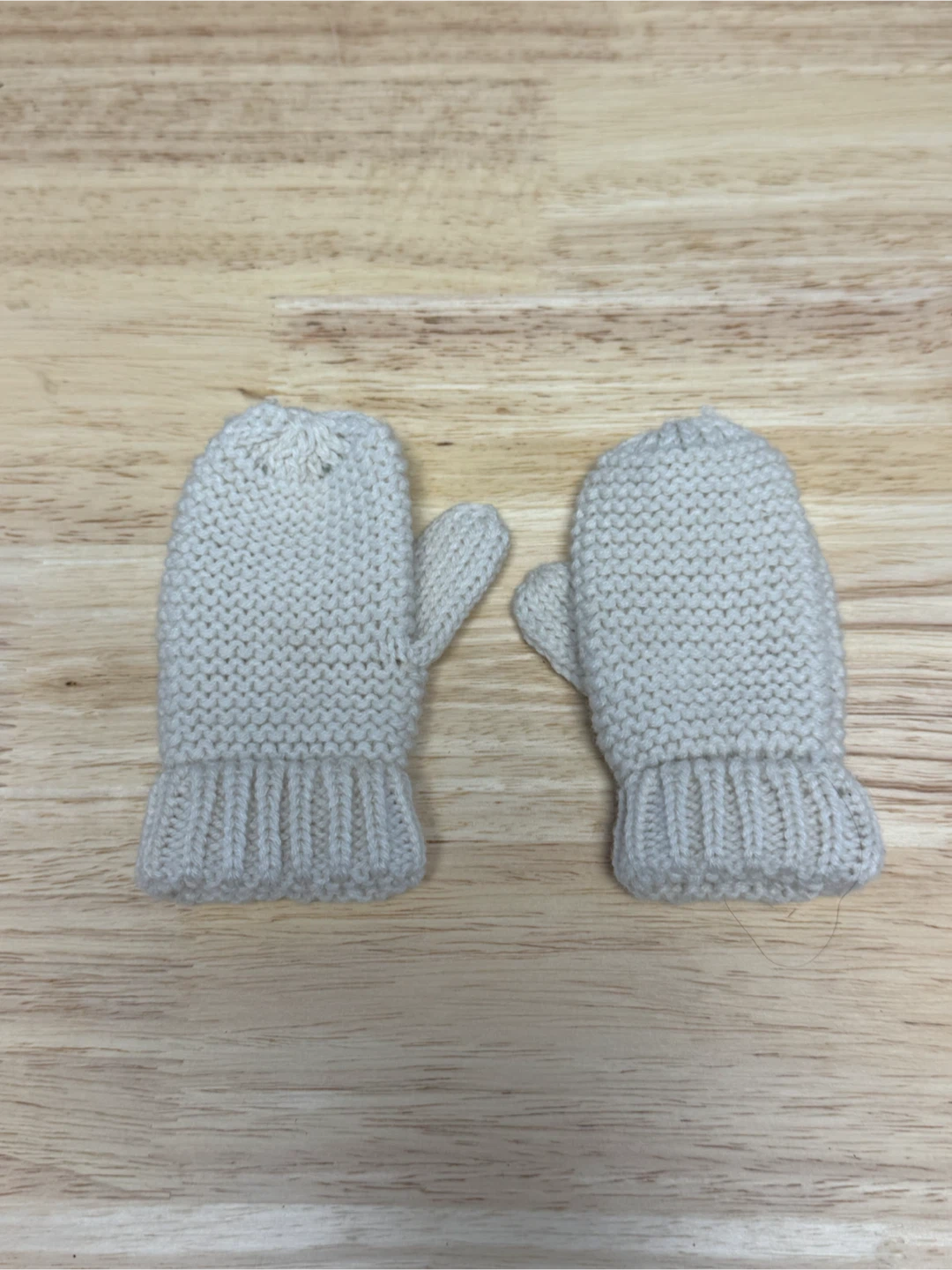 Zara knit baby mittens