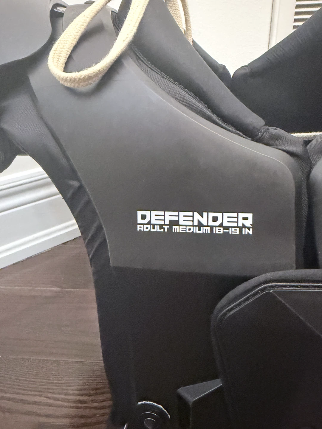 Battle Defender Football Shoulder Pads Adult Medium - photo 3