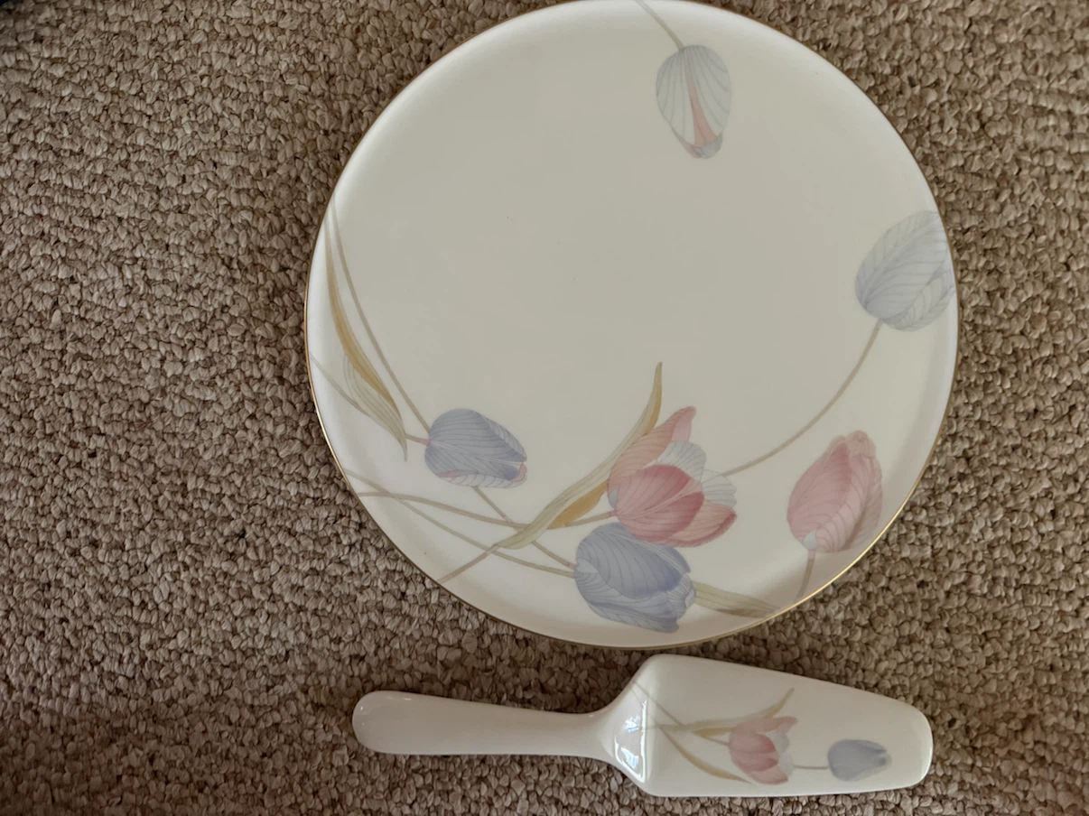 Mikasa Tulip Garden Cake Plate and Server Set