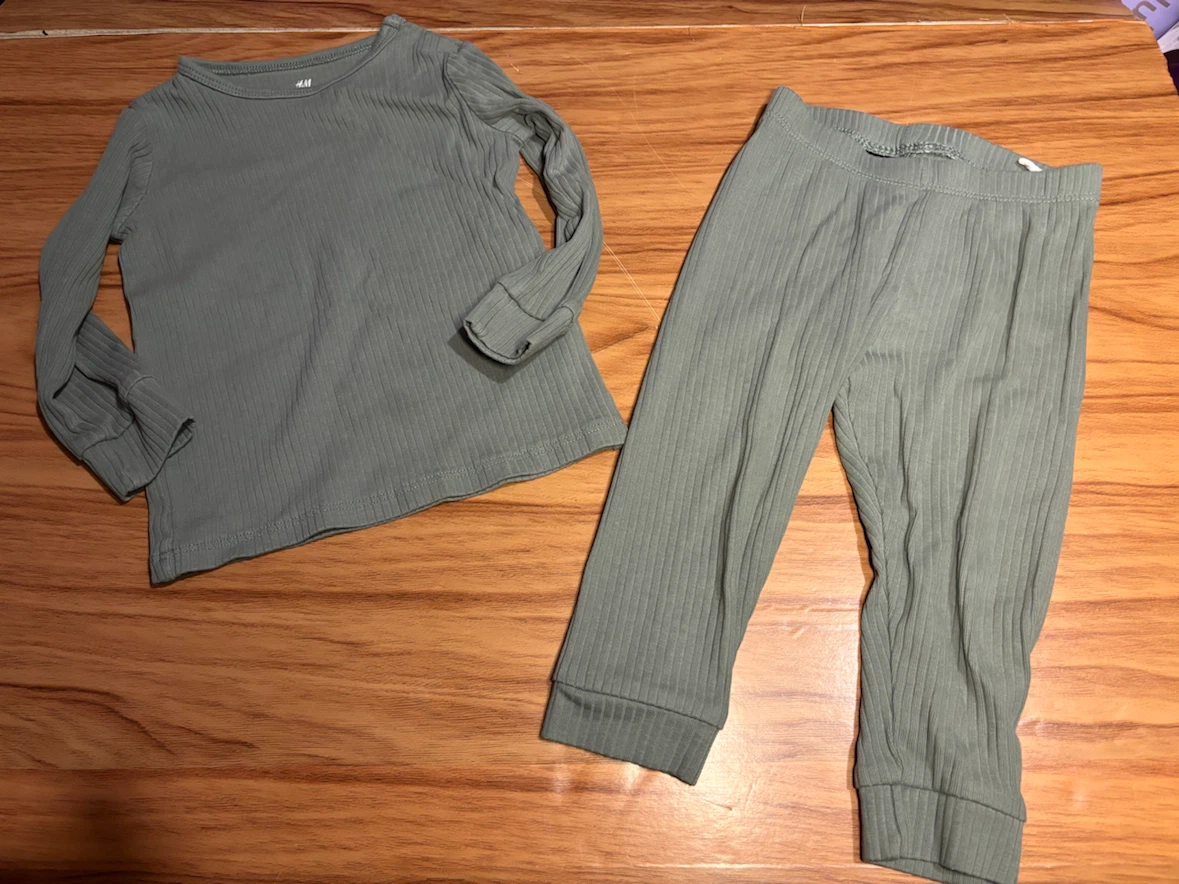 H&M Ribbed Cotton Outfit sz12-18 months