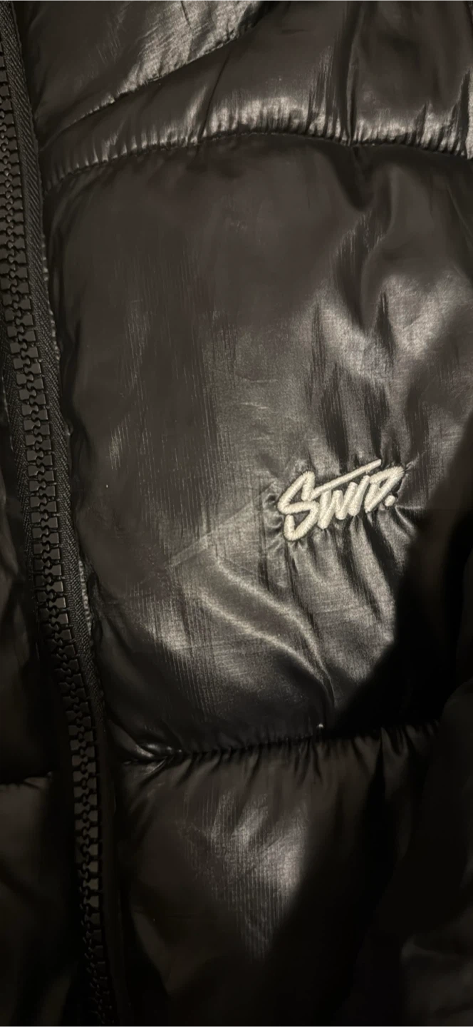 Pull&Bear Black Puffer Jacket - photo 2
