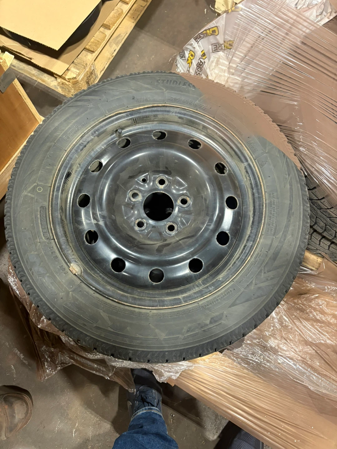 205/60R16 Studless Winter Tire on Steel Rim - photo 2