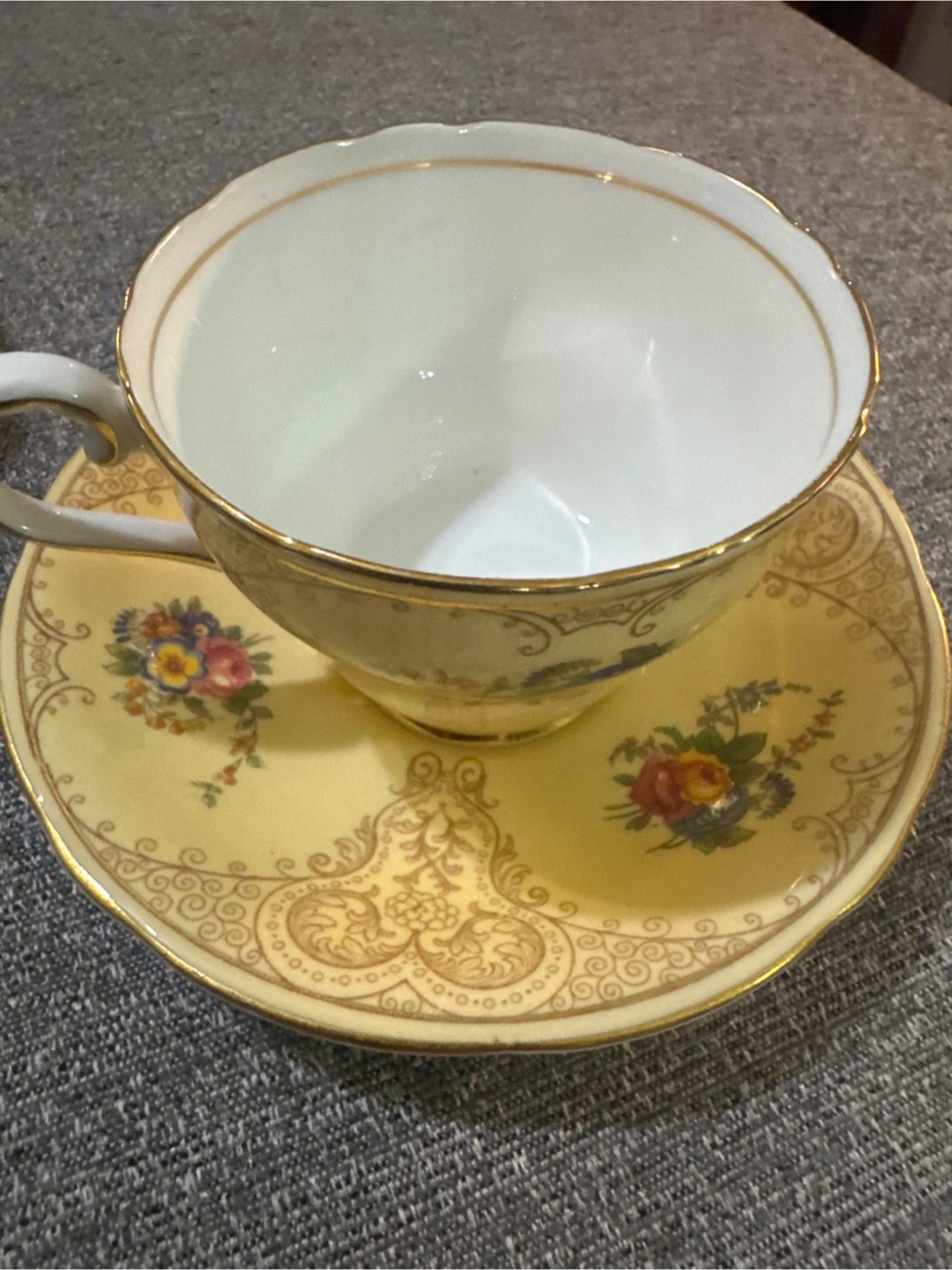 Aynsley Bone China Teacup and Saucer - photo 5