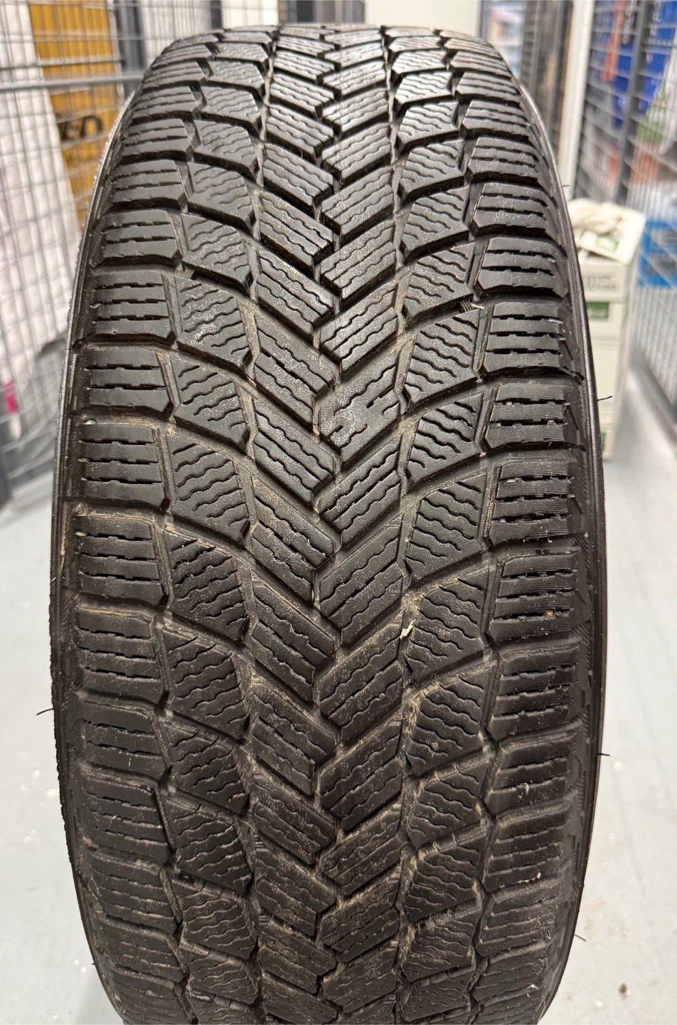 4 Michelin X-Ice Snow Winter Tires 235/65R17 with Steel Rims - photo 3