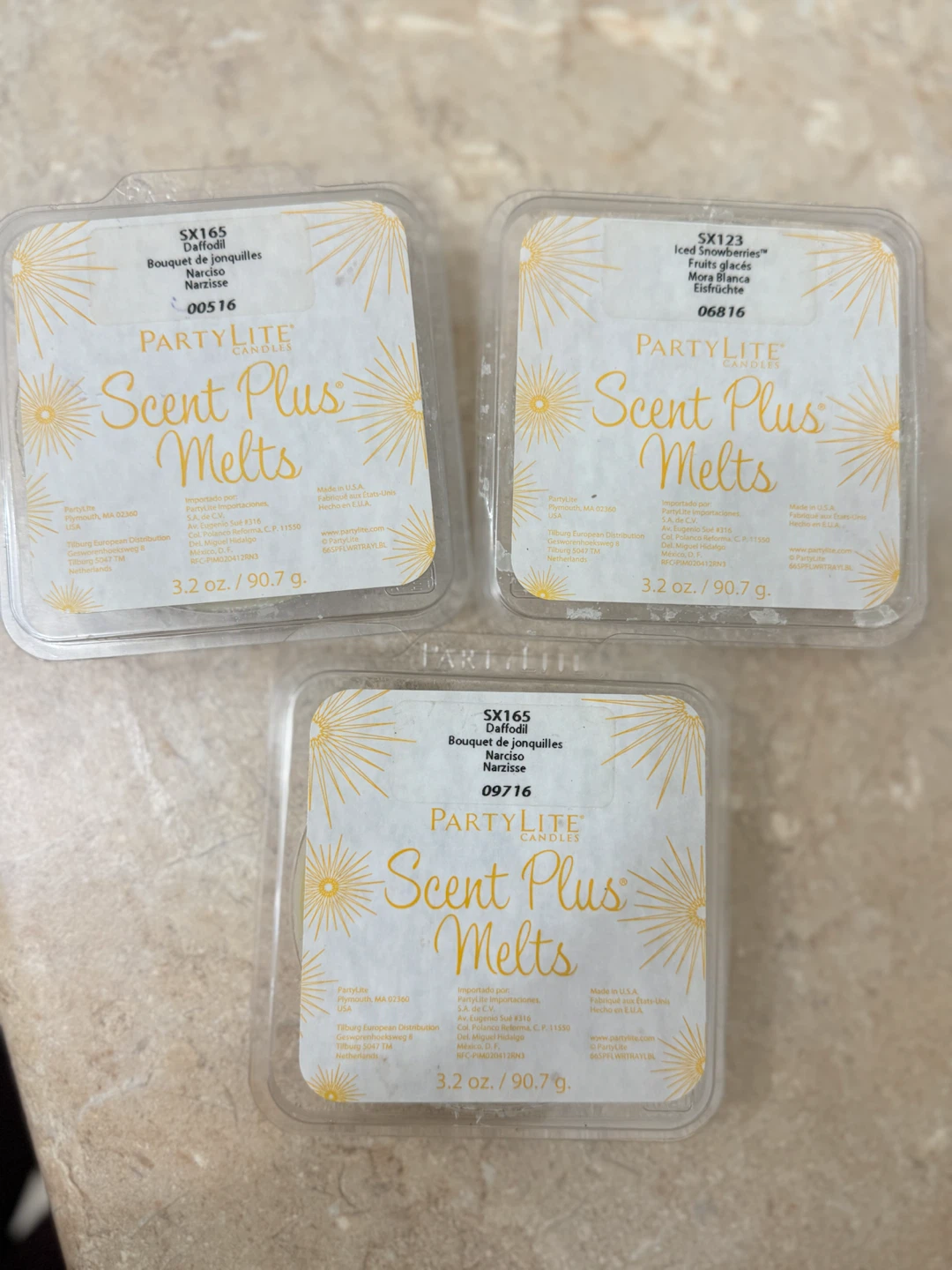4 Scentsy Wax Bars - photo 5