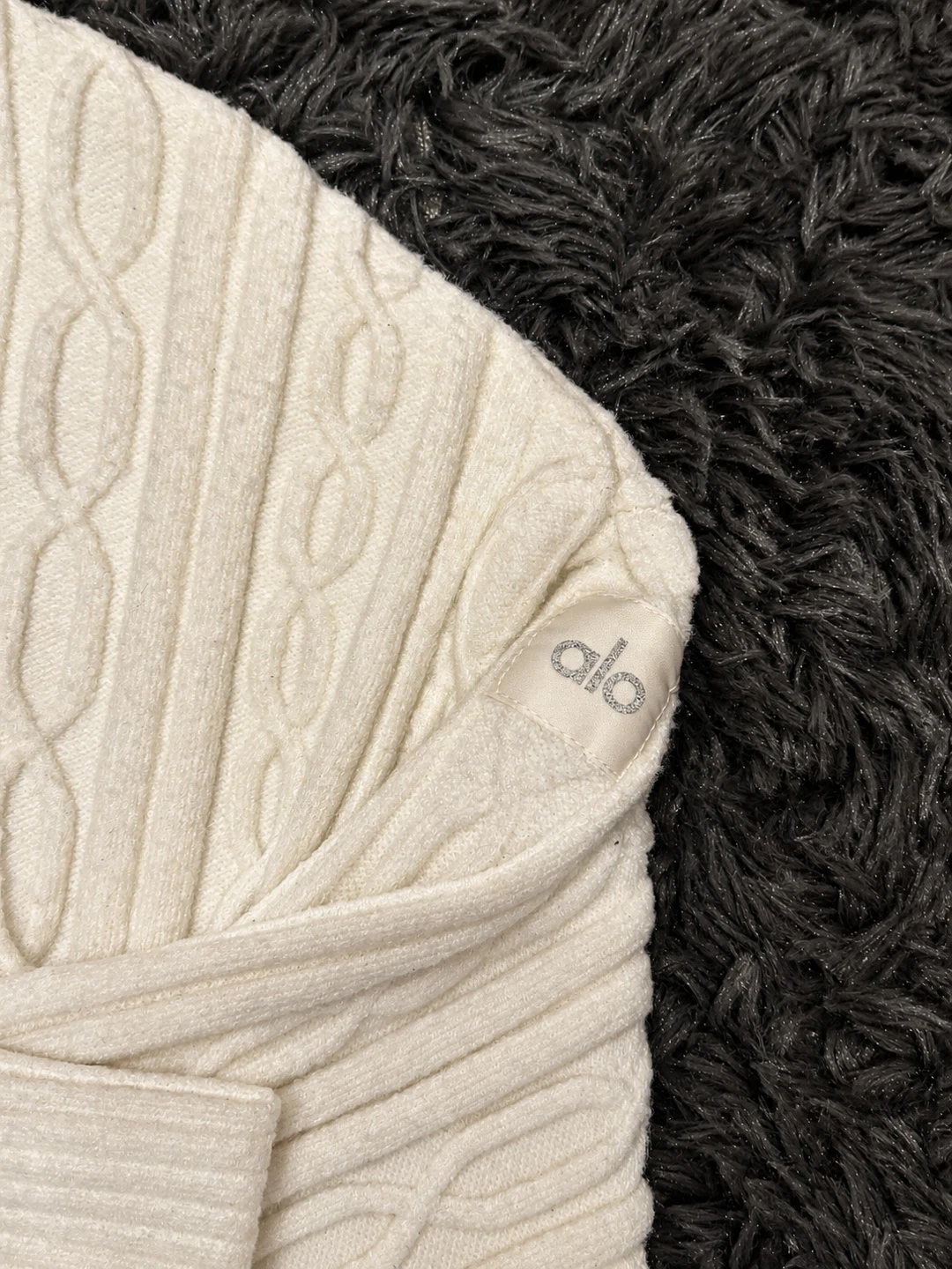 Alo Yoga Off-White Cable Knit Hoodie - photo 5