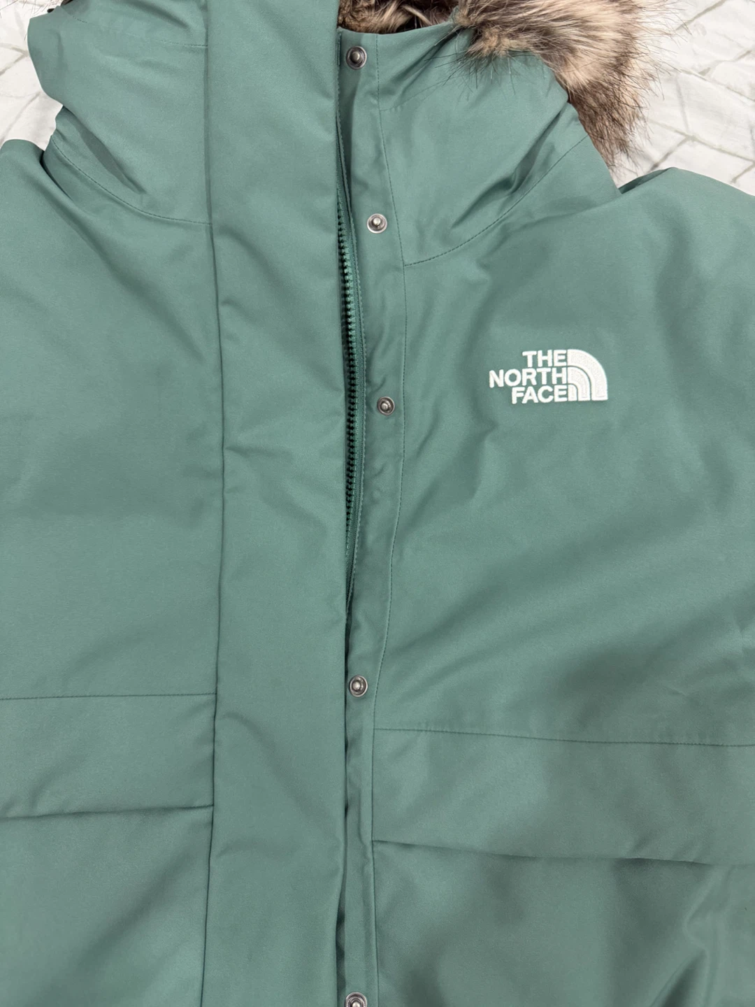 The North Face Women's Arctic Bomber - Dark Sage - photo 2
