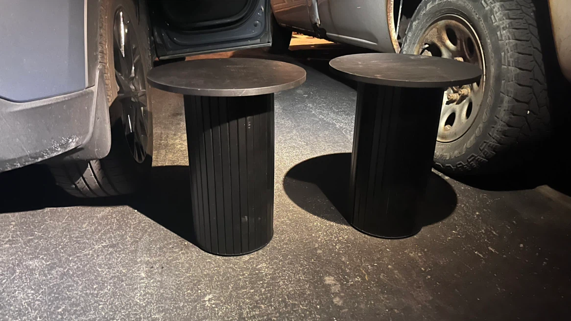2 black side tables - photo 3