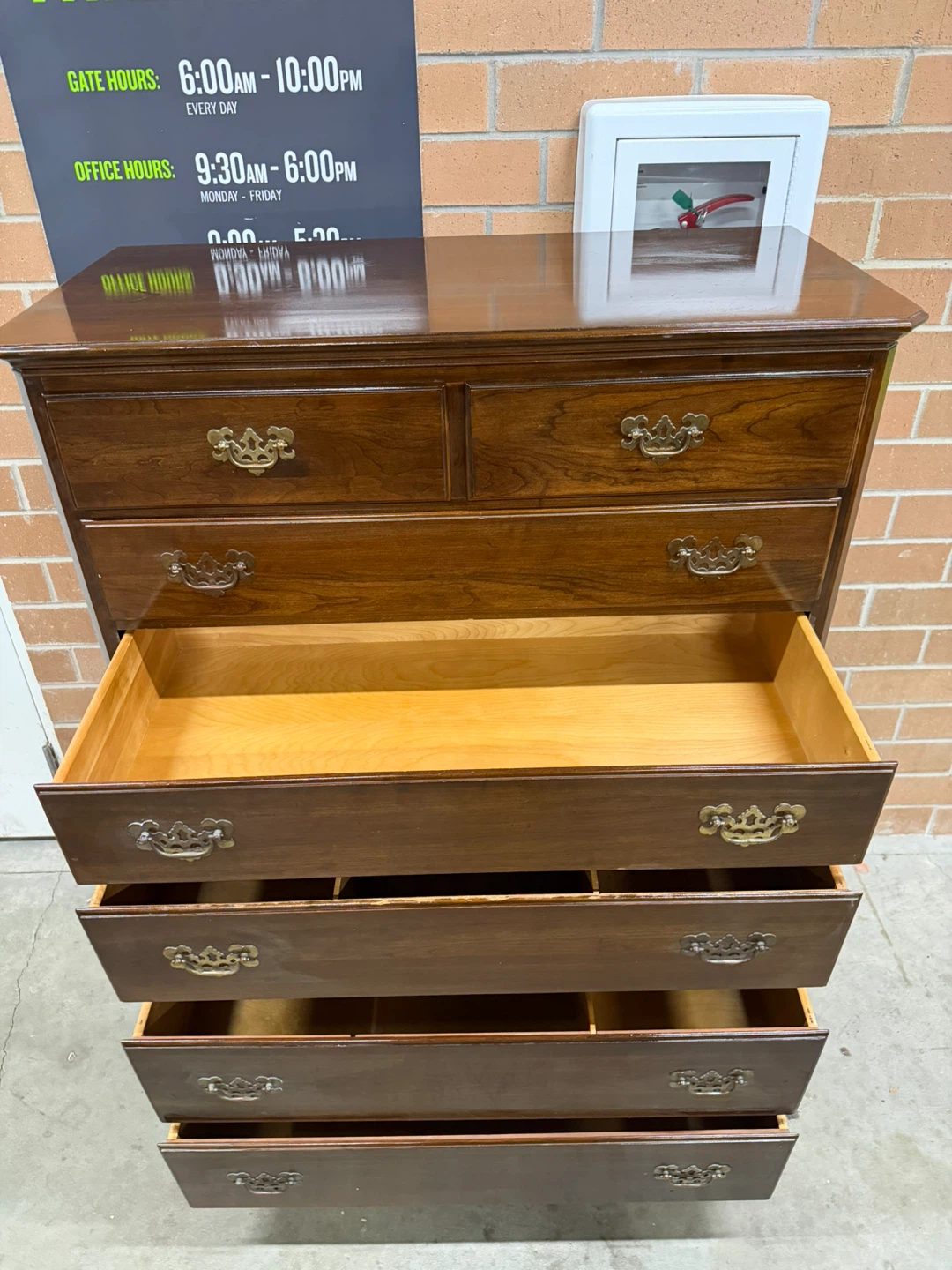 Ethan Allen Chest of Drawers - photo 5