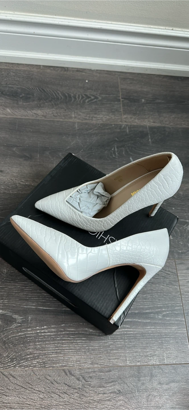 Fashion Nova Kessel White Heels