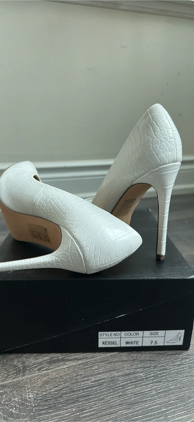 Fashion Nova Kessel White Heels - photo 2