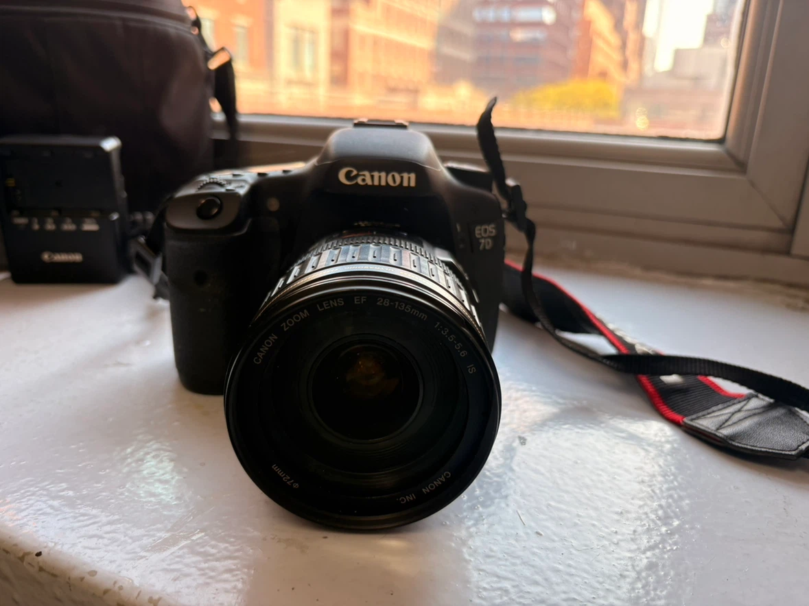 Canon EOS 7D Mark II DSLR - photo 2