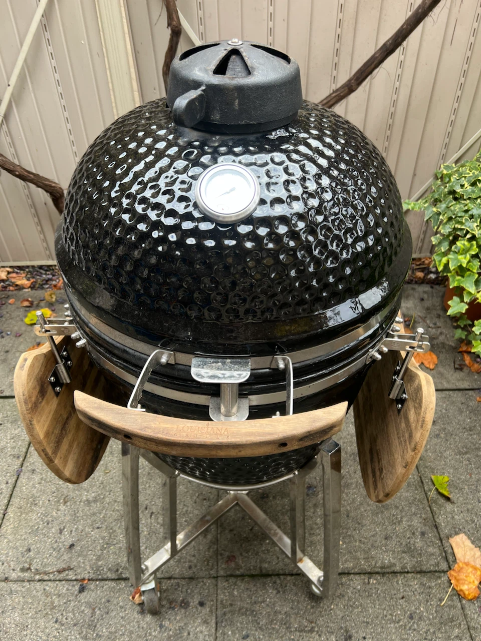 Louisiana Grills Kamado Ceramic Charcoal BBQ - photo 2