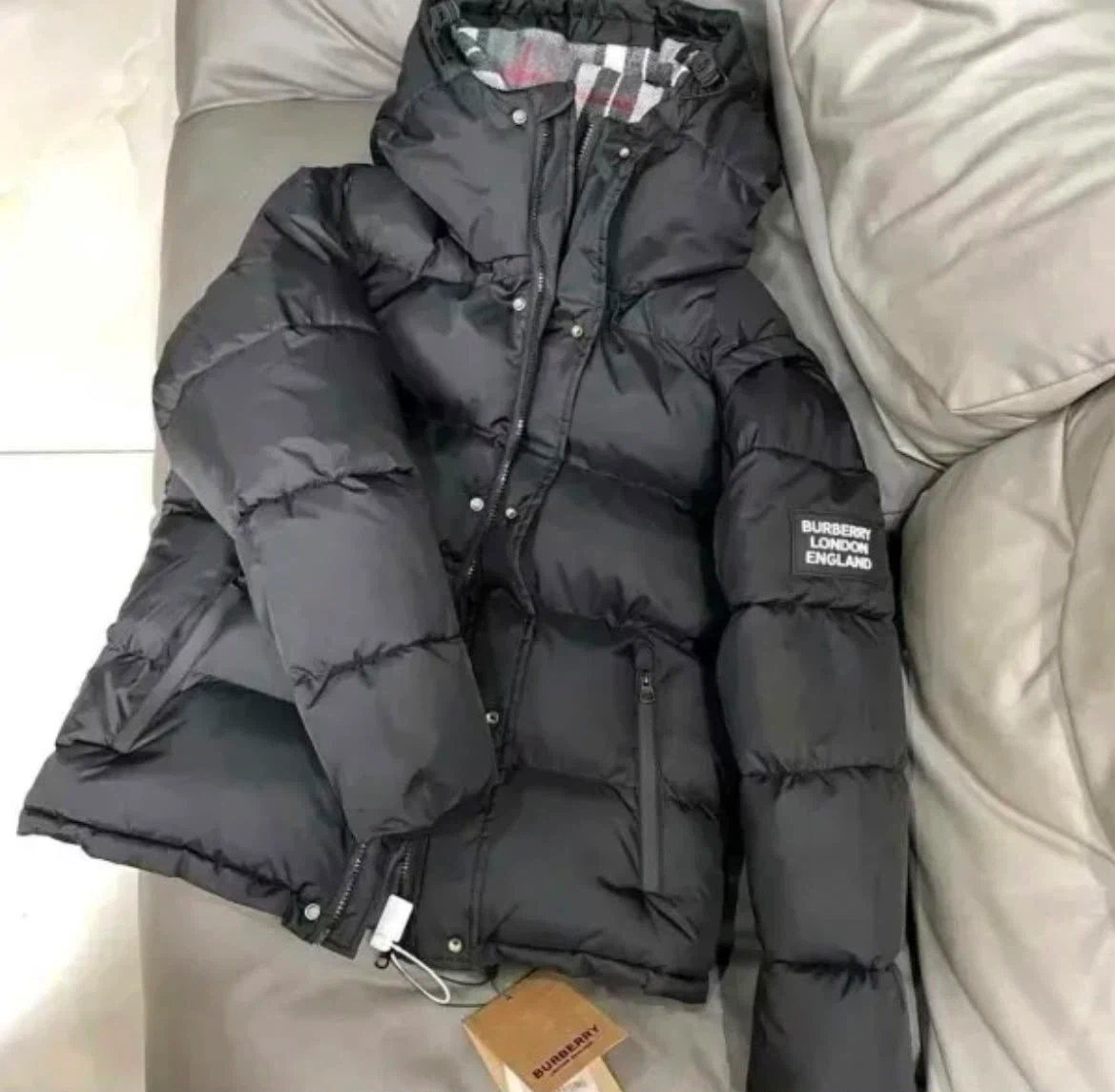 Burberry Detachable Sleeve Puffer Jacket