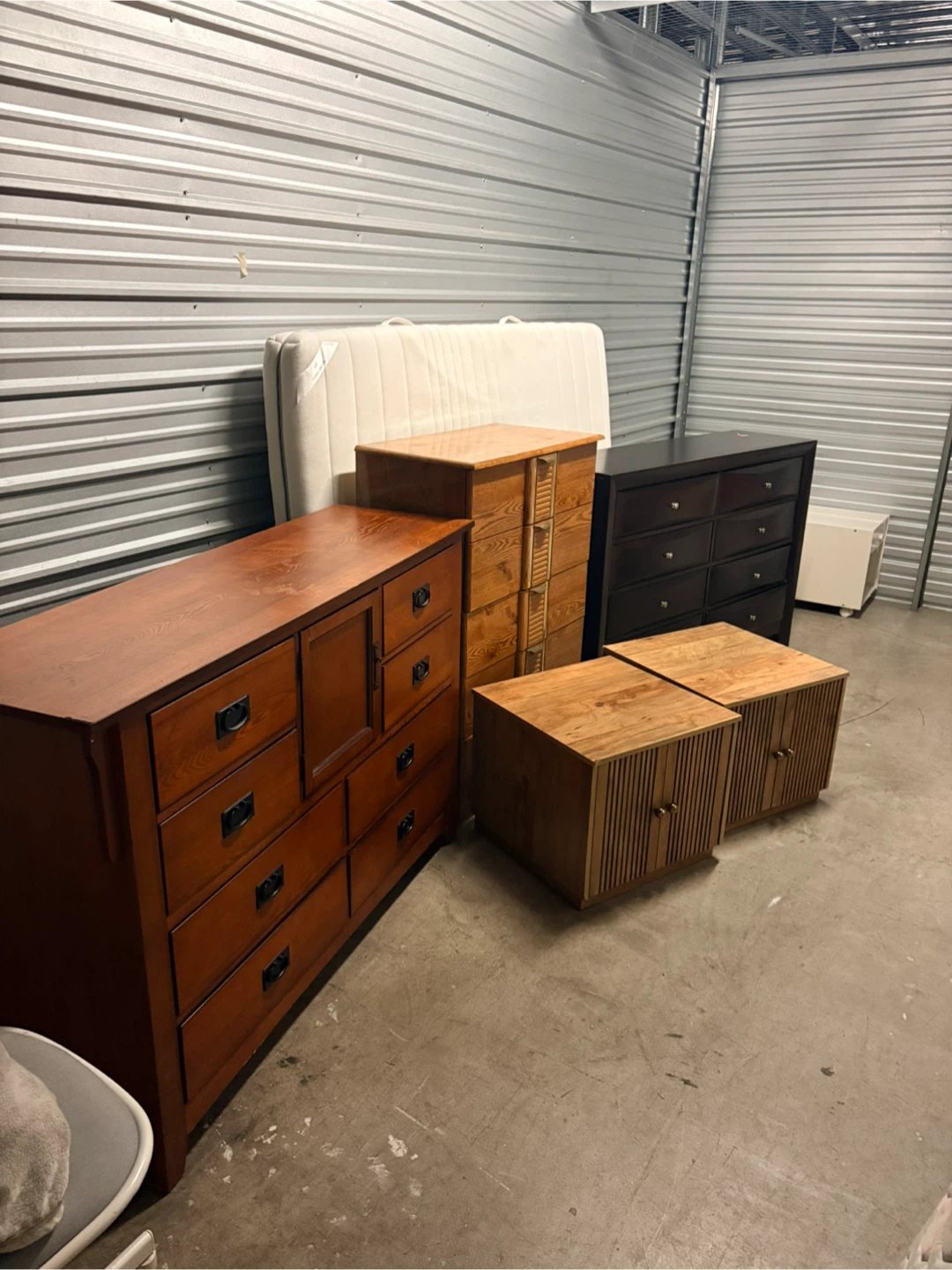 Dresser mattress night tables