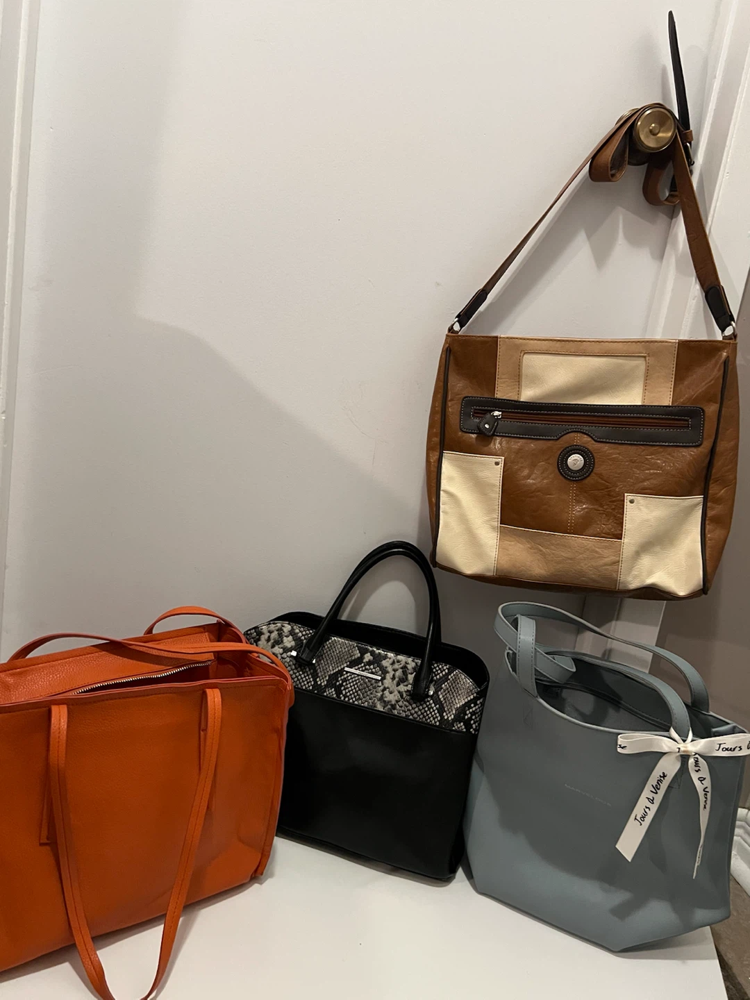 Set of 4 Stylish Handbags