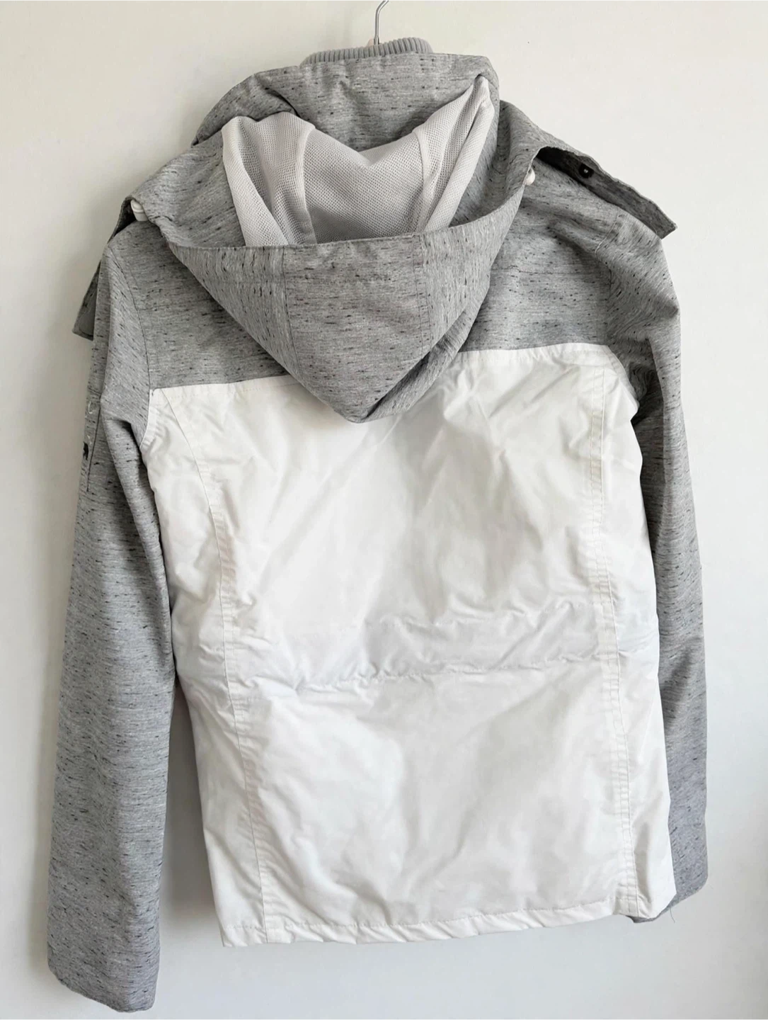Brand new XS Superdry Original WindHybrid Jacket - photo 3
