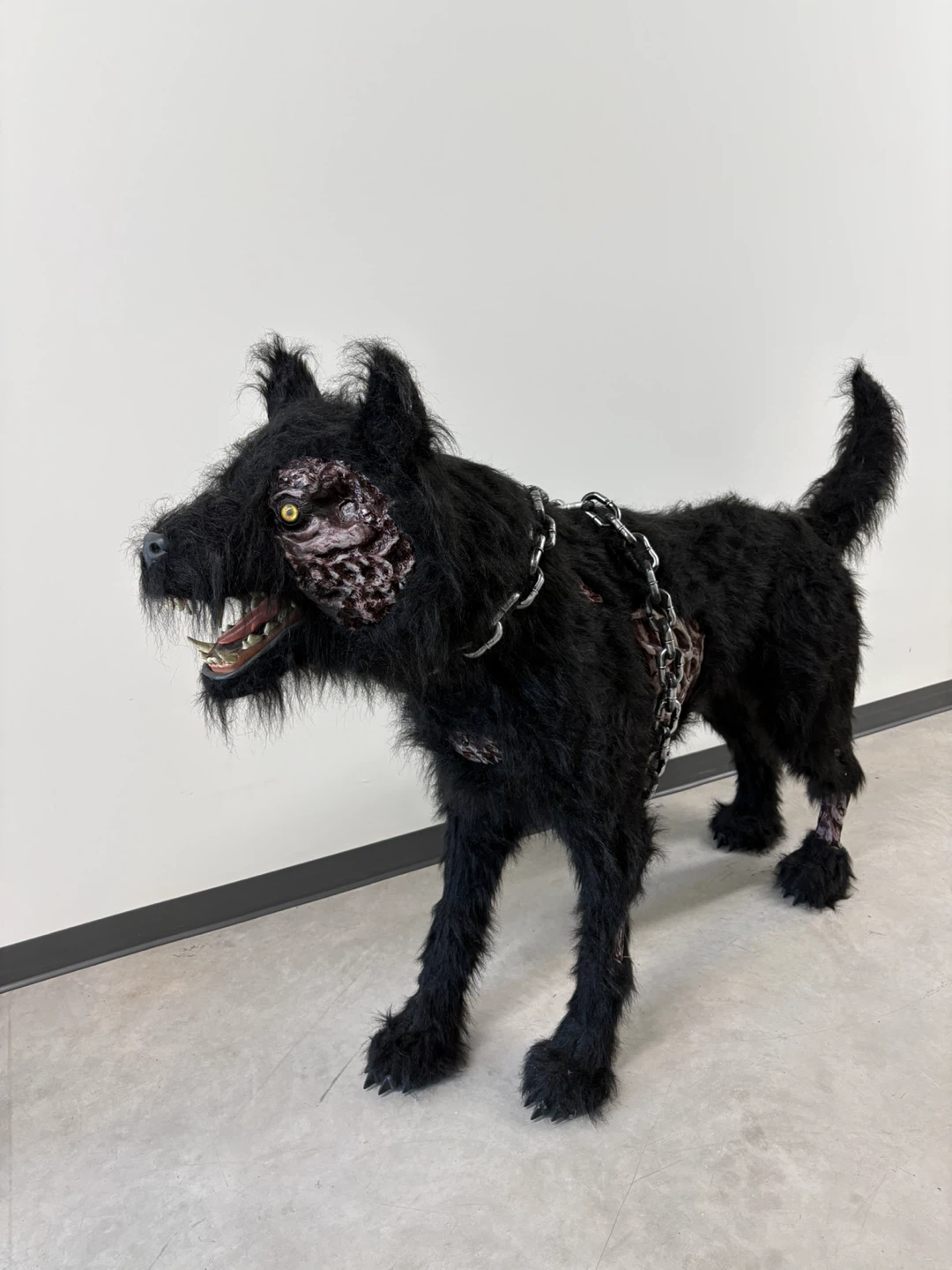 Home Accents Holiday Animated Fear Valley Wolf