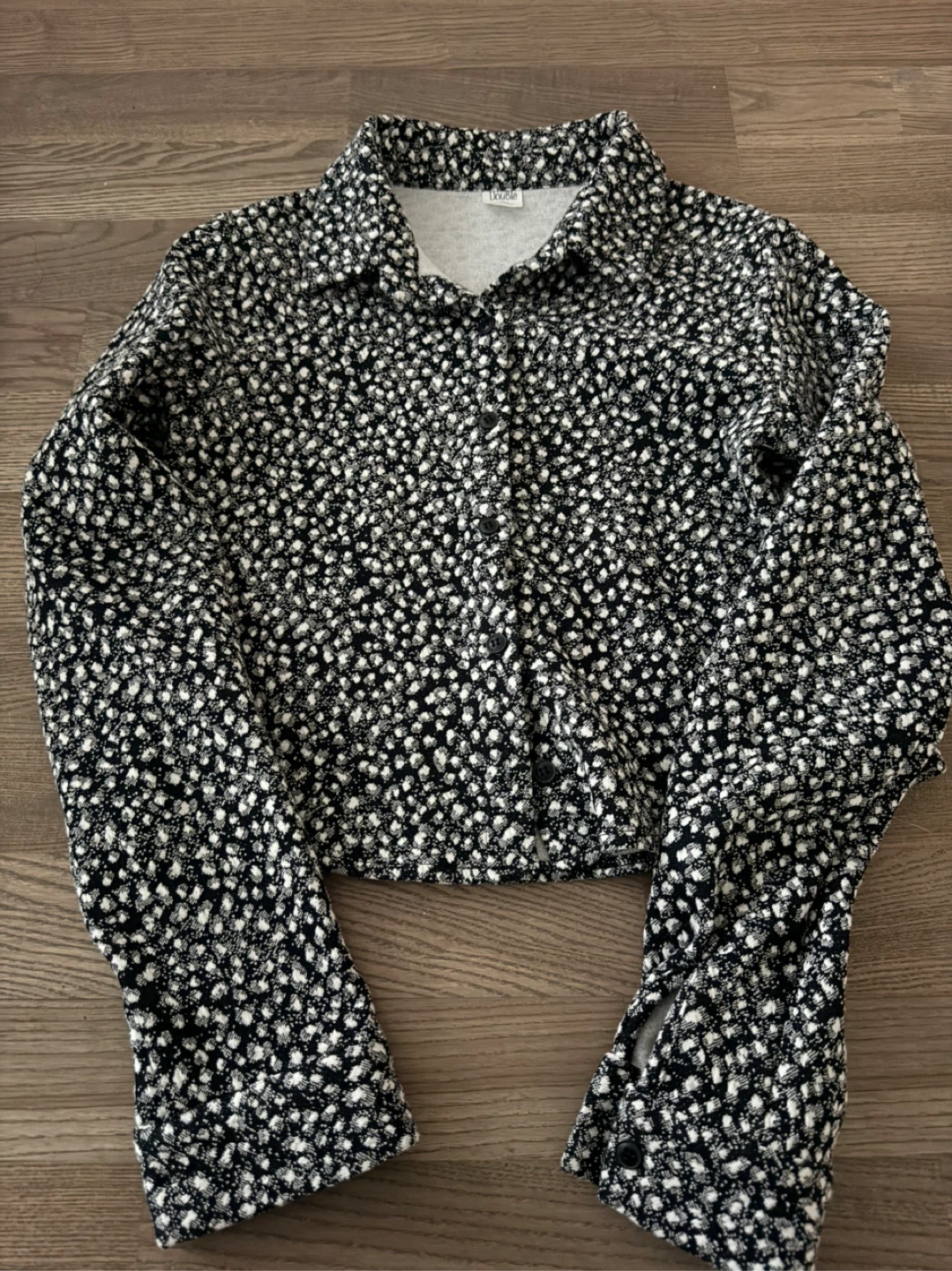 High end designer’s black and white patterned long sleeve shirt - photo 4