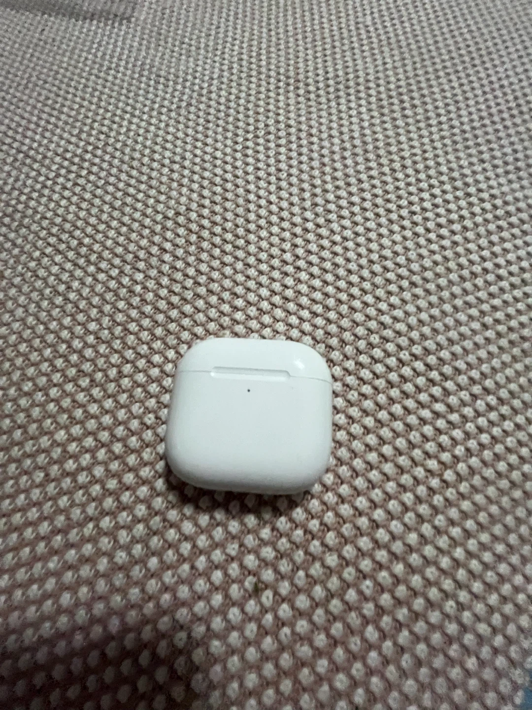 AirPods 4