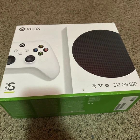 Xbox Series S | New in Box| Excellent Condition - photo 2