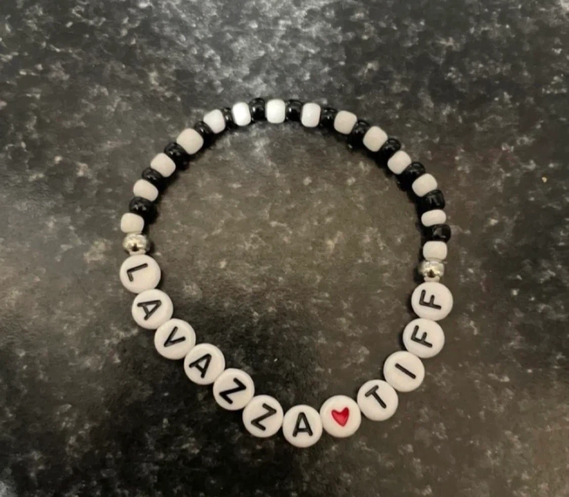 Free beads bracelet