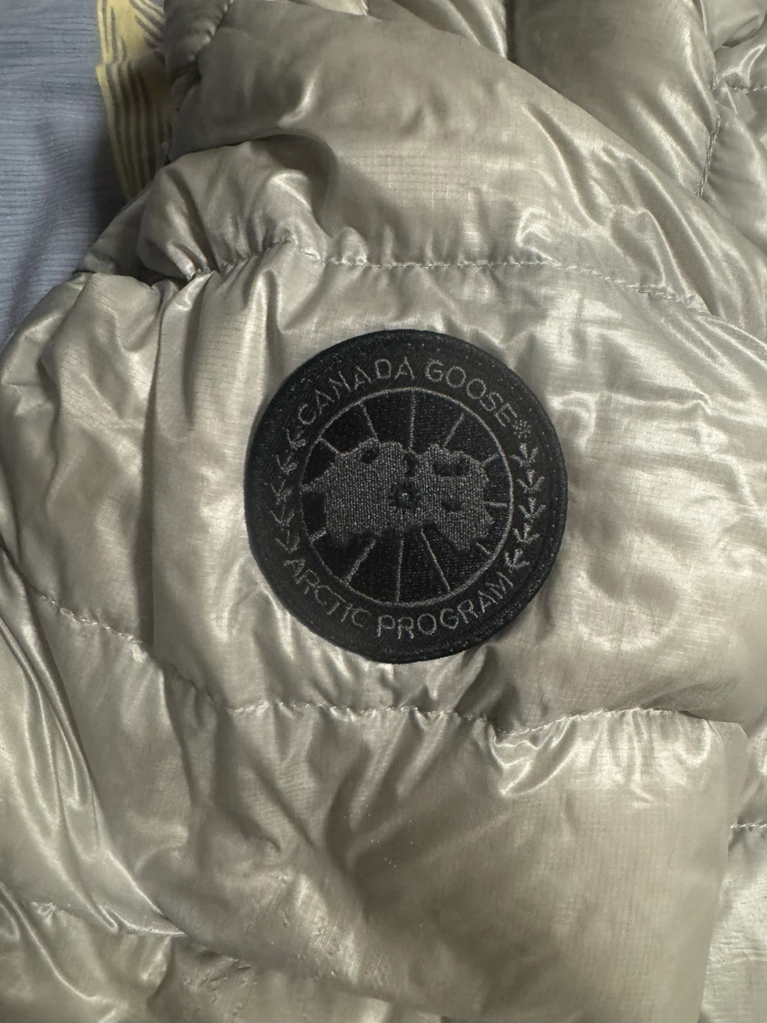 Canada Goose Silver Down Jacket Style Code 2227mb - photo 3