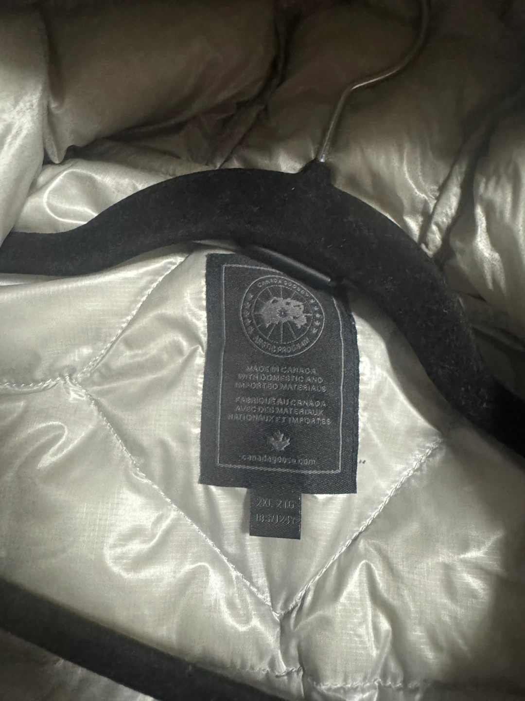 Canada Goose Silver Down Jacket Style Code 2227mb - photo 4