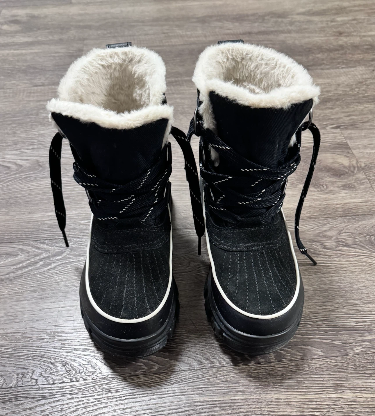 Sorel Winter Boots sz 7 . Firm price see photos