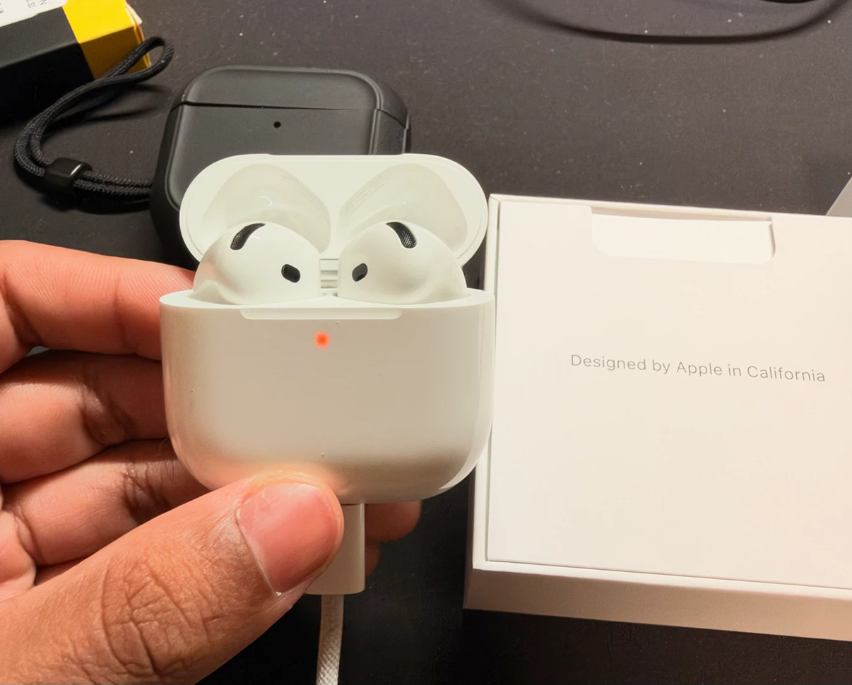 Apple AirPods 4 ANC adding ESR Case - photo 5