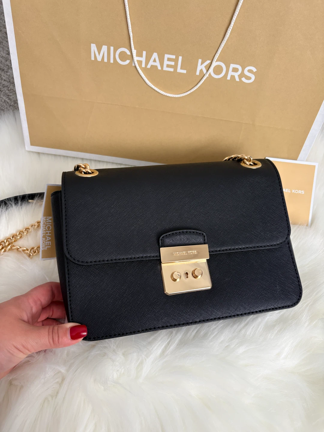 Michael Kors Brandi Medium Shoulder Flap Bag - photo 3