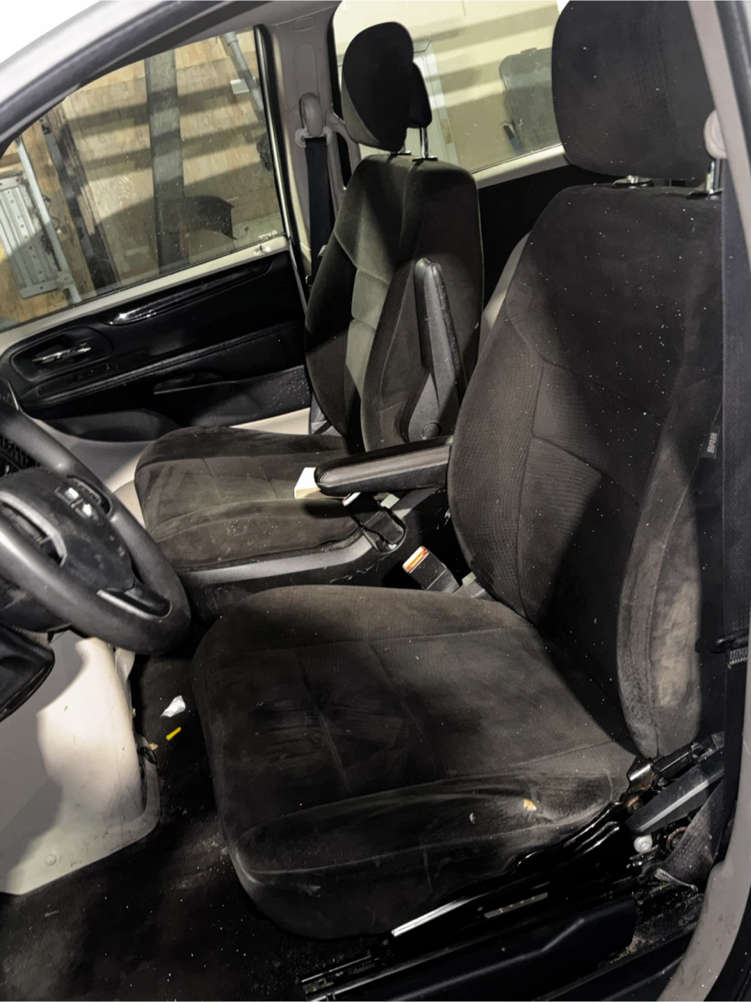 2014 Dodge Grand Caravan Cargo Van - photo 3