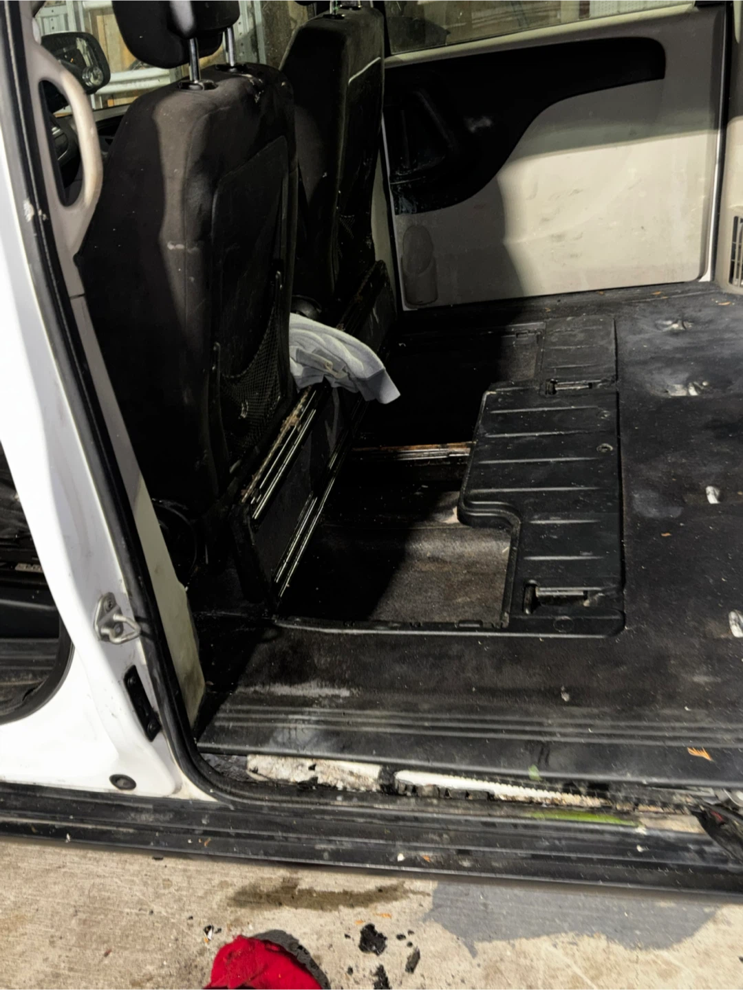 2014 Dodge Grand Caravan Cargo Van - photo 4