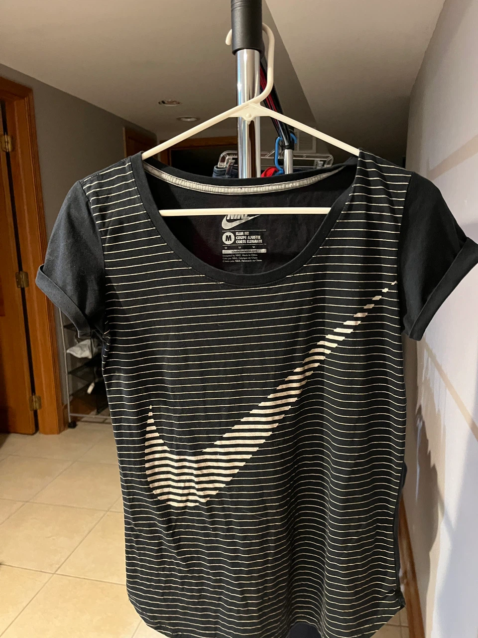 Nike Women's Striped Slim Fit T-Shirt