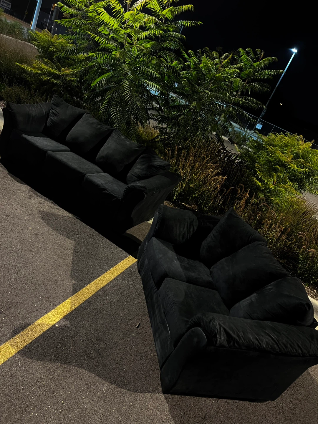 Loveseat & Sofa Set In The Color Black - photo 2