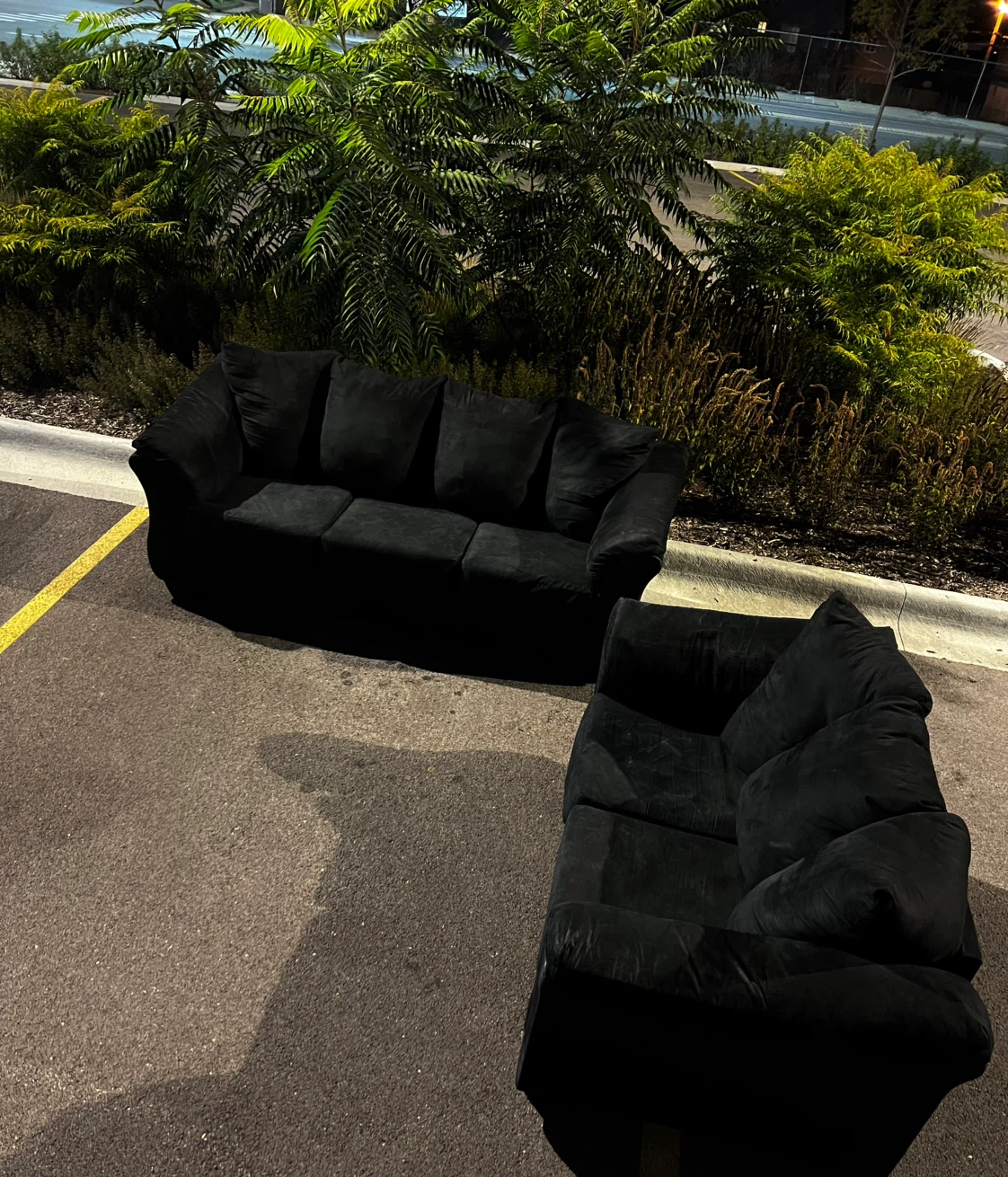 Loveseat & Sofa Set In The Color Black - photo 3