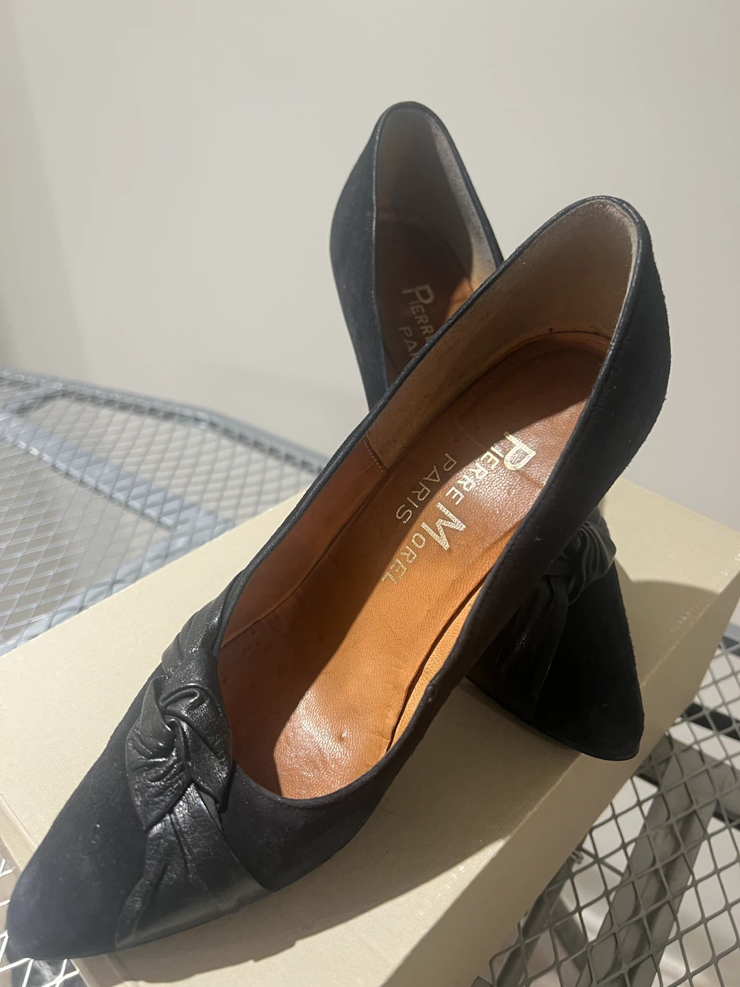 Pierre Morel Black Suede Pumps - photo 4