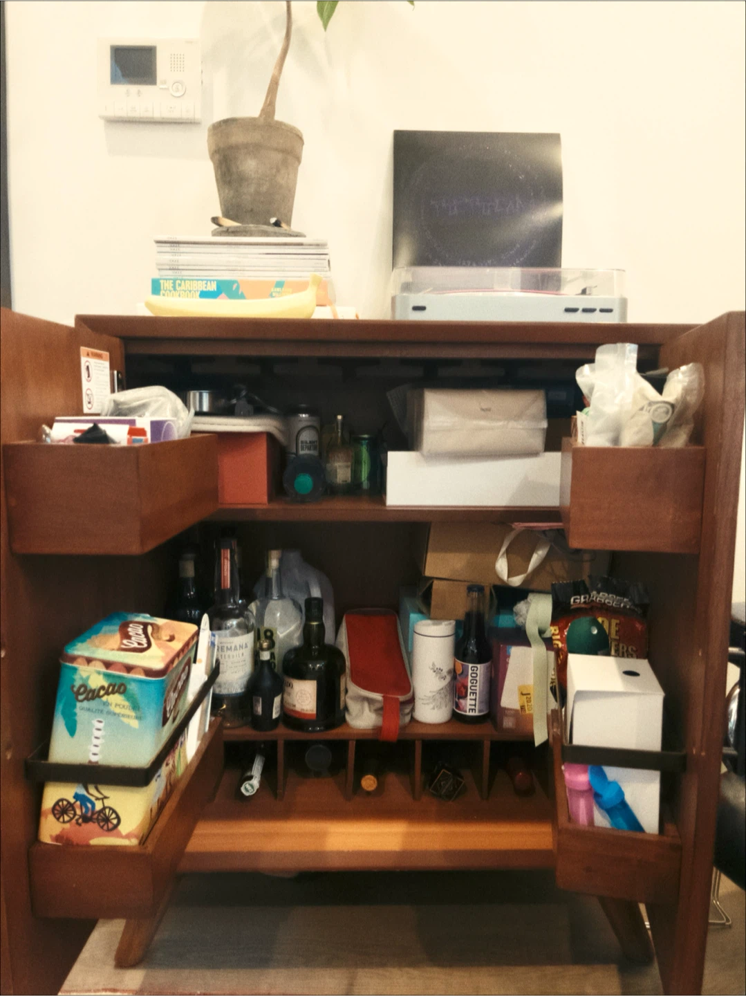Mid-Century Modern Bar Cabinet - photo 4
